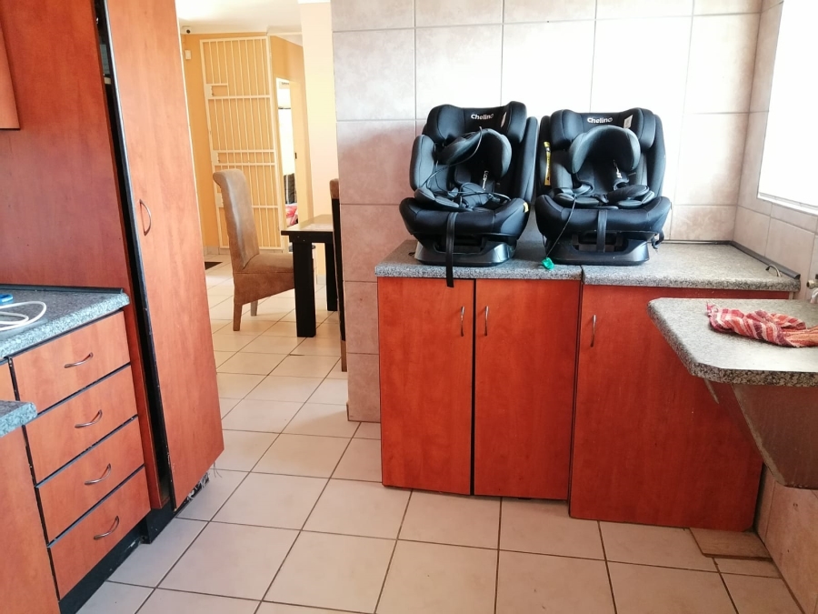 3 Bedroom Property for Sale in Geelhoutpark North West